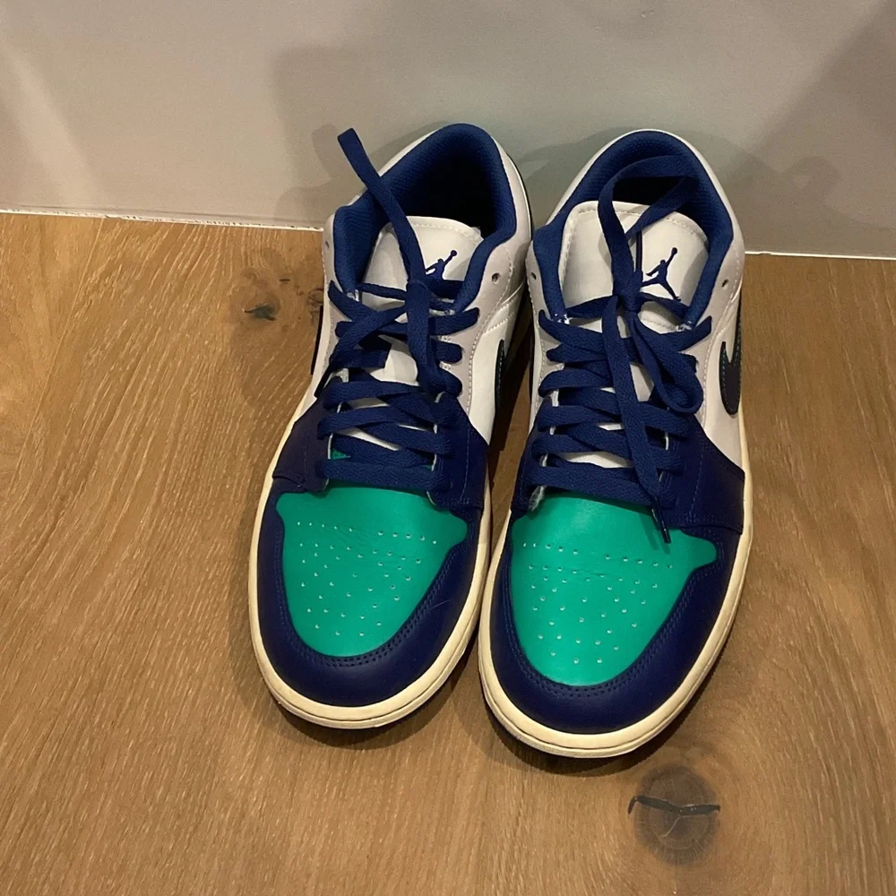 Jordan low top